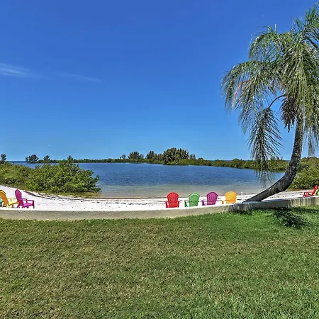 Upscale Gulf Front Hudson Condo With Pool